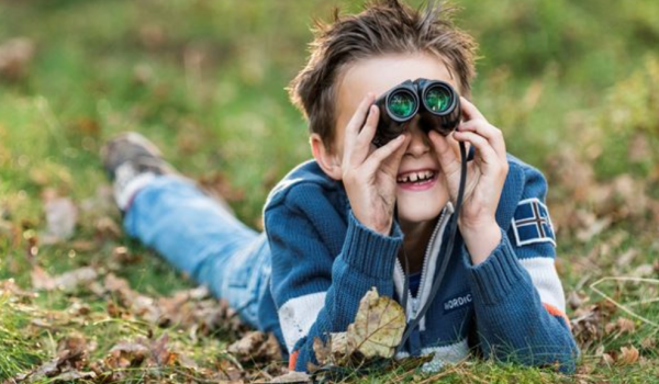 Kid on the scavenger hunt