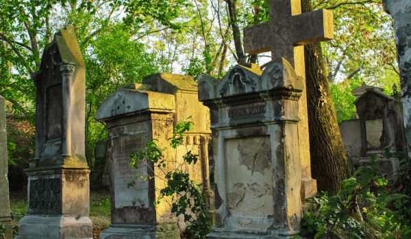 4 Special graveyards Limburg